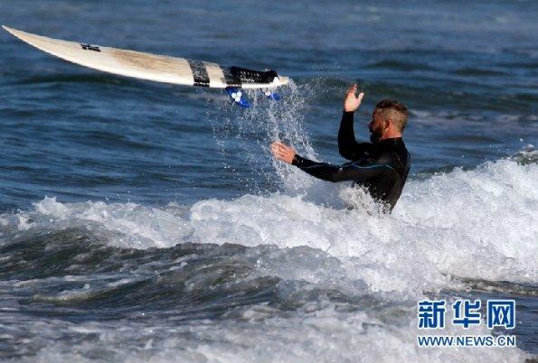 在外遇到难处 城管助他归家